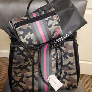 Prenelove Large Neoprene Tote Wristlet Camo Pink